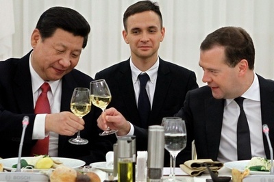 中国の習主席、ロシア訪問に続きアフリカ歴訪開始