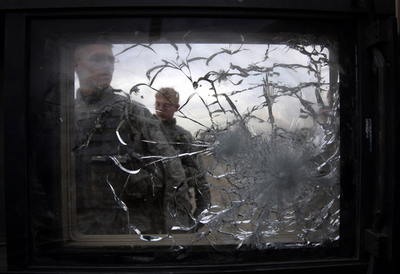 大統領の早期撤退否定論に落胆する駐留米兵 - イラク