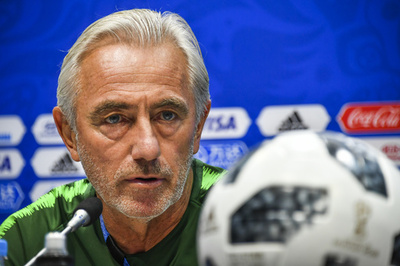 UAEの新監督にファン・マルワイク氏、南アW杯で準優勝