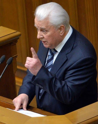 ウクライナに「内戦の危機」、初代大統領が警告