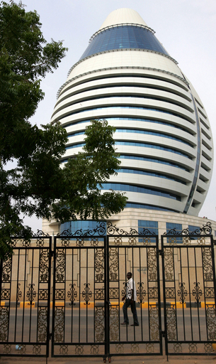 「カダフィの卵」ホテル、スーダンの首都にお目見え