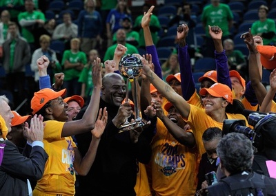WNBAファイナルで判定ミス、スパークスの優勝は変わらず
