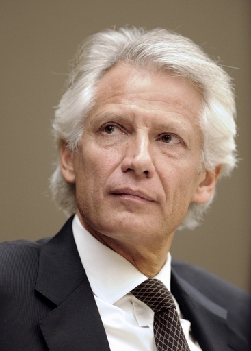 ドビルパン前仏首相、「クリアストリーム疑惑｣の公判あすから