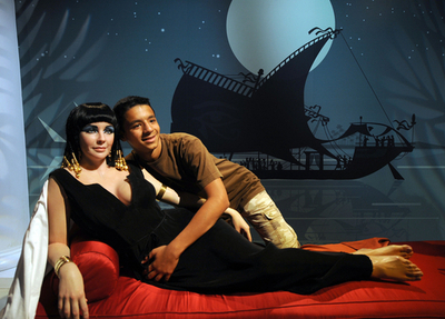 似てる？似てない？マダム・タッソー館の豪華なろう人形たち