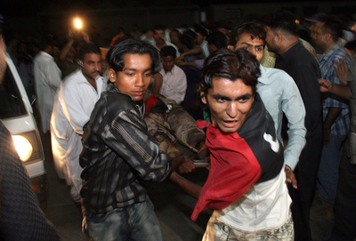 パキスタンの爆発、ブット元首相の夫が同国情報機関を非難　