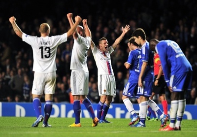 チェルシー、本拠地でバーゼルに敗れる 欧州CL