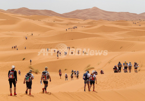 世界一過酷 サハラ砂漠250キロ横断マラソン 写真17枚 ファッション ニュースならmode Press Powered By Afpbb News