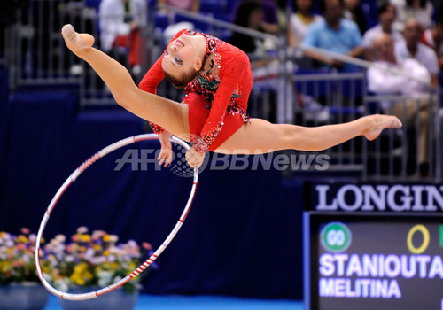 カナエワがフープとロープで優勝 世界新体操 写真28枚 ファッション ニュースならmode Press Powered By Afpbb News