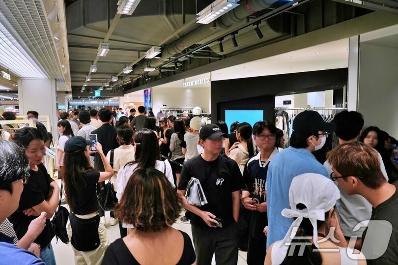 ソウル市中区のロッテ百貨店本店にオープンしたK-ファッション専門館「キネティック・グラウンド」＝ロッテショッピング提供(c)news1