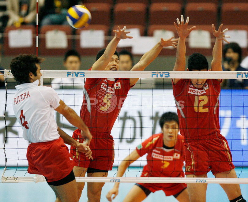 日本 プエルトリコにストレートで敗れ4敗目を喫す