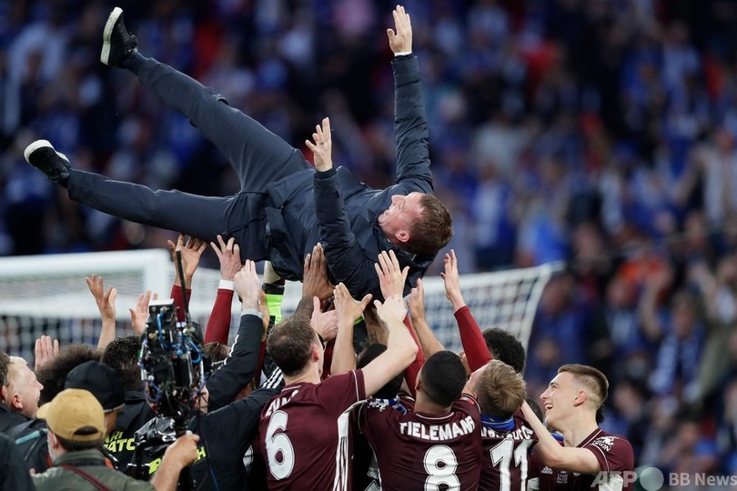 レスターがFAカップ初優勝 ティーレマンス弾でチェルシー破る
