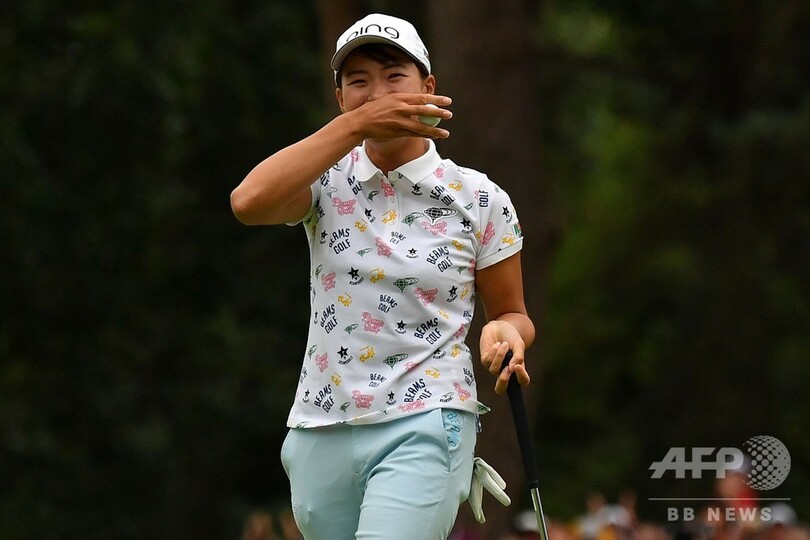 「スマイルシンデレラ」渋野が全英女子OP制覇、メジャー初出場で快挙