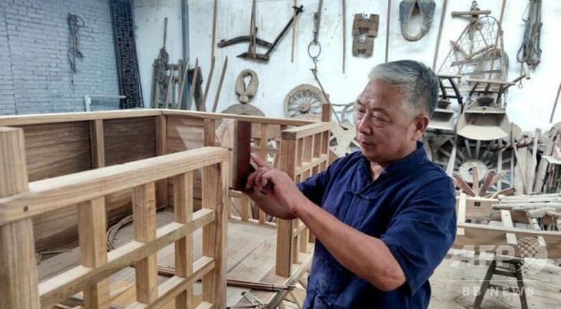 中国の職人が2000年以上前の戦車を再現、くぎを使わない匠の技