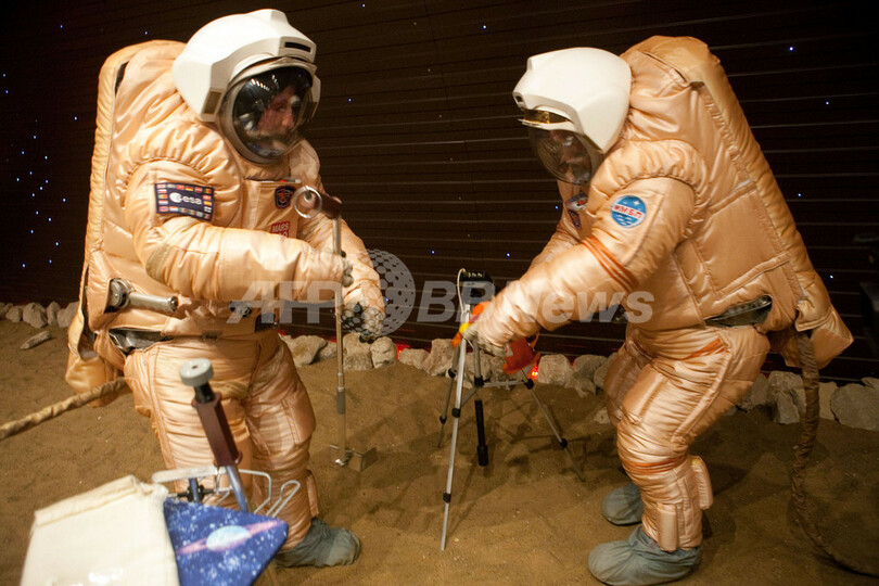 520日間「火星への旅」、クルー間に嫉妬も ロシア模擬実験