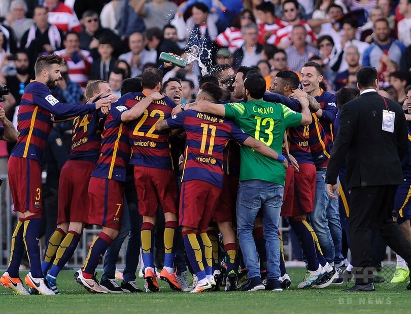 バルサがリーグ連覇！ハットトリックのスアレスは得点王に