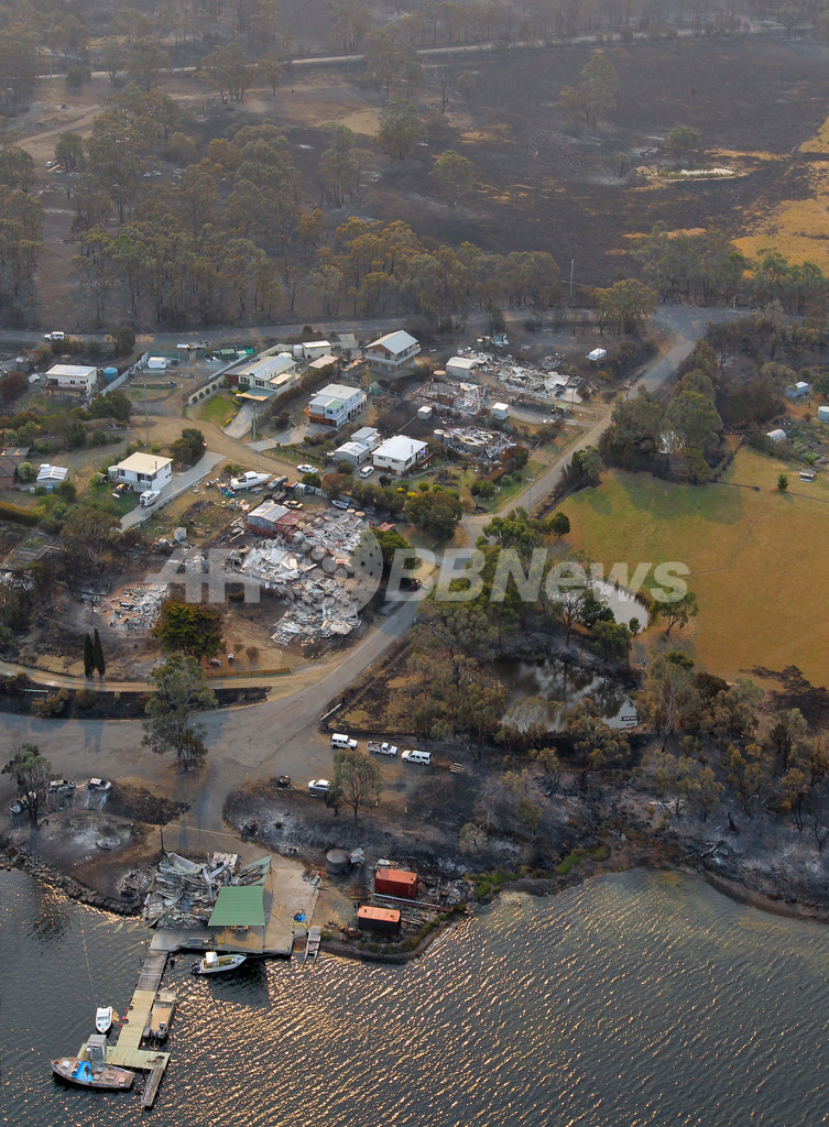豪タスマニアで森林火災、100人不明