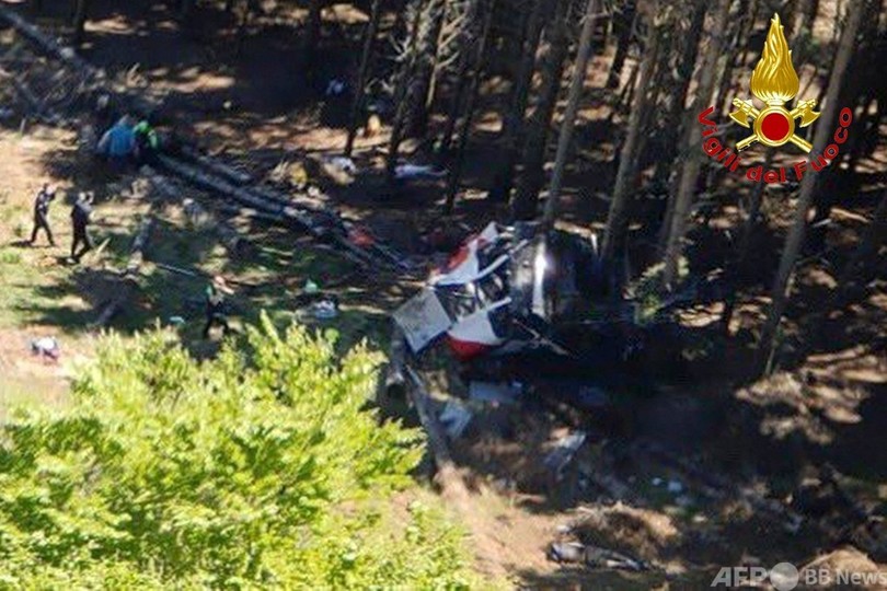 伊でロープウエー落下、14人死亡