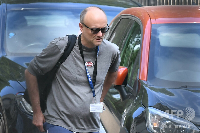 英政務次官、首相側近の外出規制違反疑惑で抗議の辞任