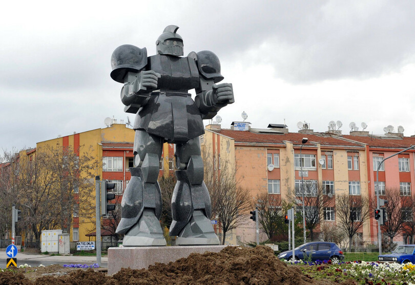 トルコ首都の交差点にロボット像 お騒がせ市長が設置 写真6枚 国際ニュース Afpbb News トルコ首都の交差点にロボット像 お騒がせ市長が設置 写真6枚 国際ニュース Afpbb News