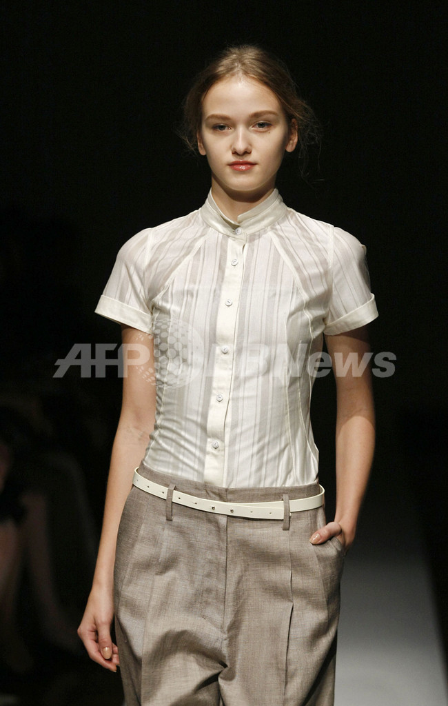 ＜09年春夏東京・コレクション＞サポートサーフェス、新作を発表