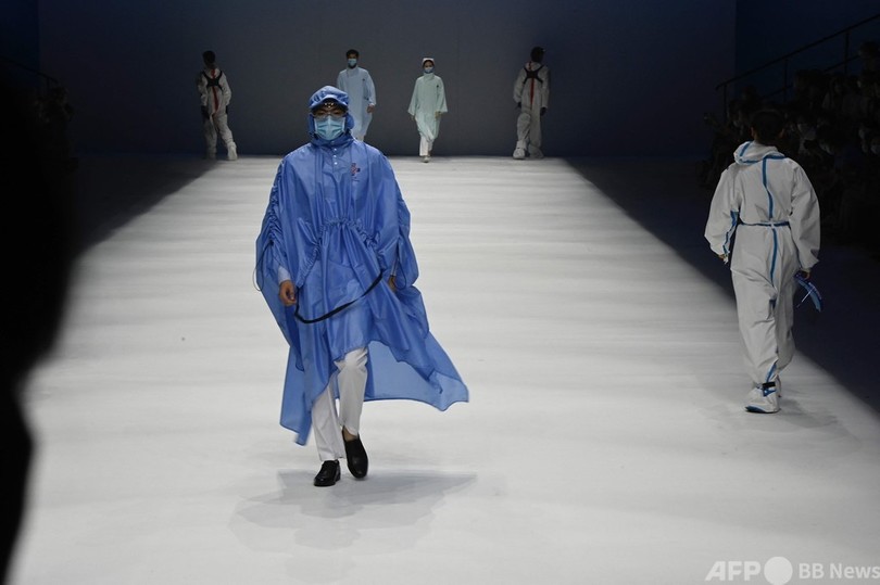 防護服がランウェイに TVドラマのコレクション 中国