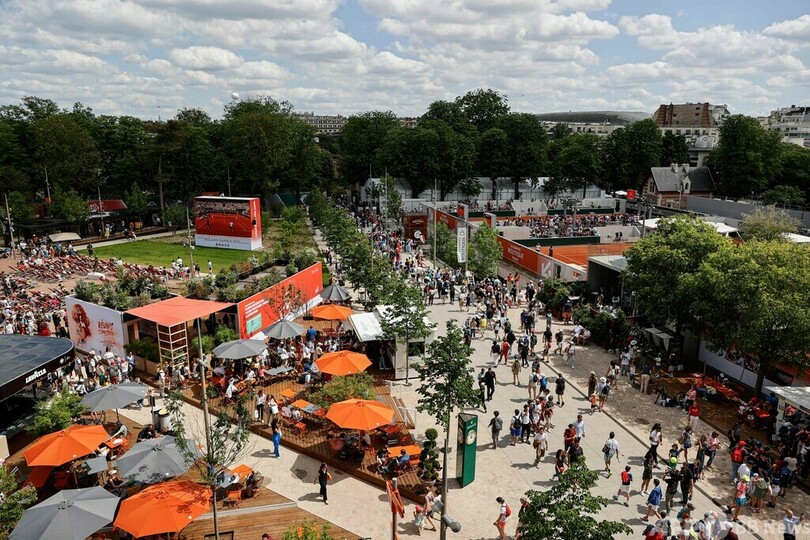 全仏OP開幕直前、ジョコビッチらが会場で調整