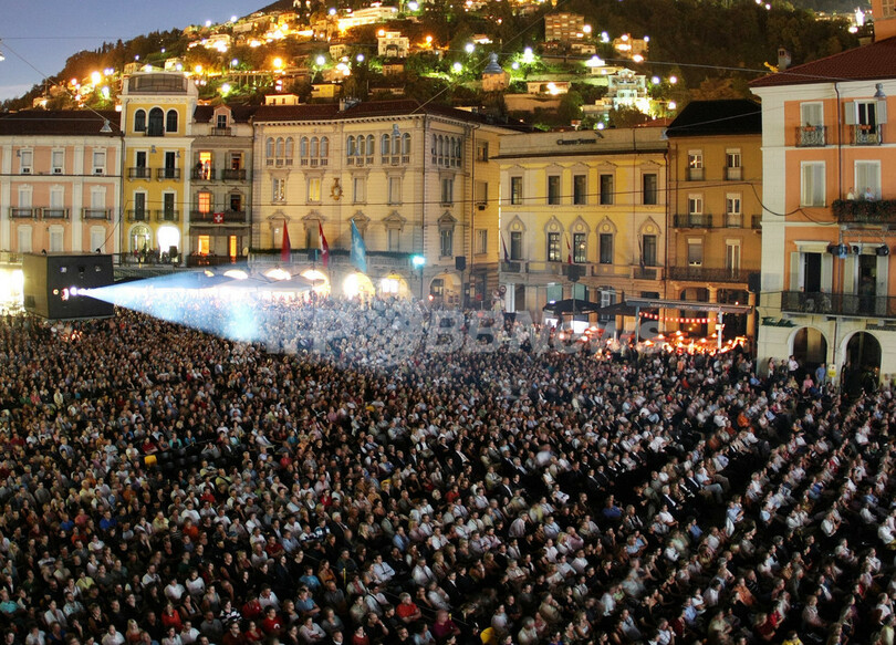第60回ロカルノ国際映画祭 ミッシェル・ピッコリが優秀賞を受賞