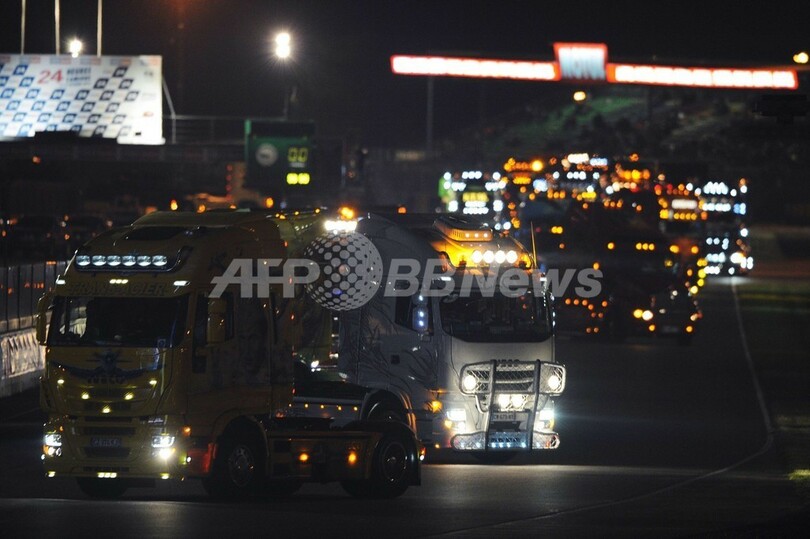 フランスの「デコトラ」は一味違う！ル・マンでコンテスト