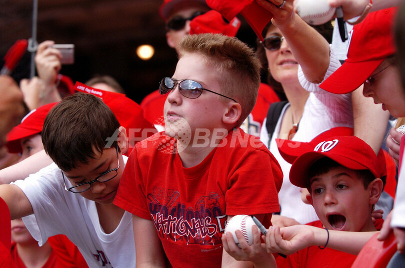 ＜07MLB＞ナショナルズ ホームでの開幕戦でマリーンズに大敗 - 米国