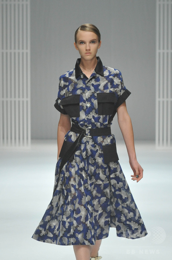 クリーンなフラワープリント、「ウジョー」15年春夏
