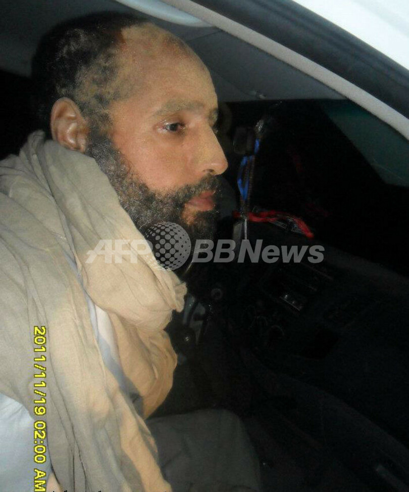 リビア、カダフィ政権の情報機関トップも拘束 次男裁判は国内で