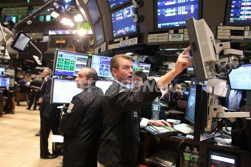 米連邦準備制度理事会、ゼロ金利を維持