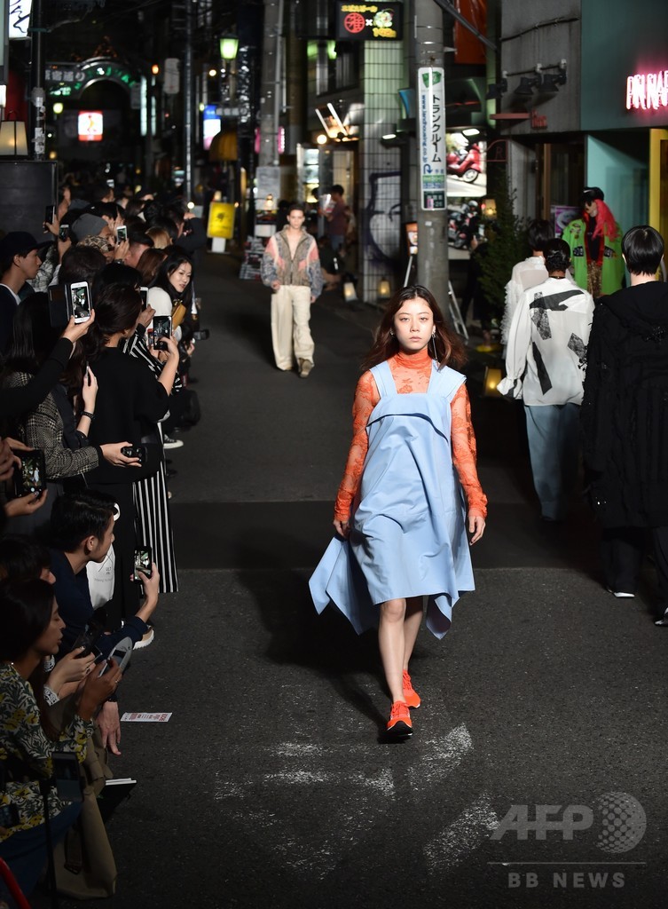 パリコレより、東京コレクションに注目せよ