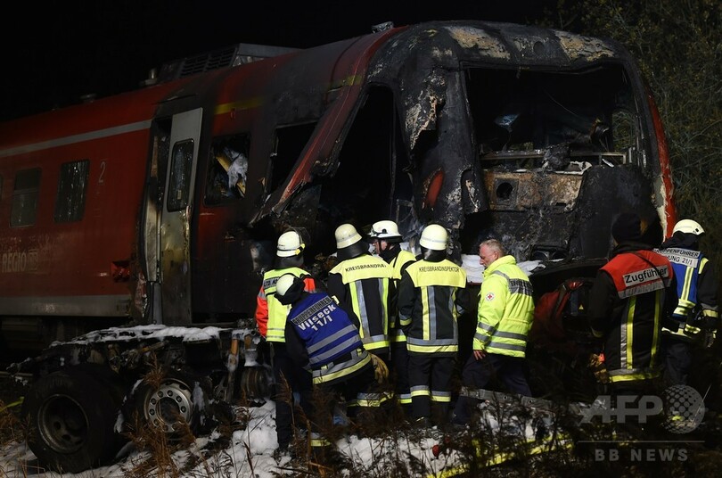 独南部で列車と大型トラックが衝突、6人死傷