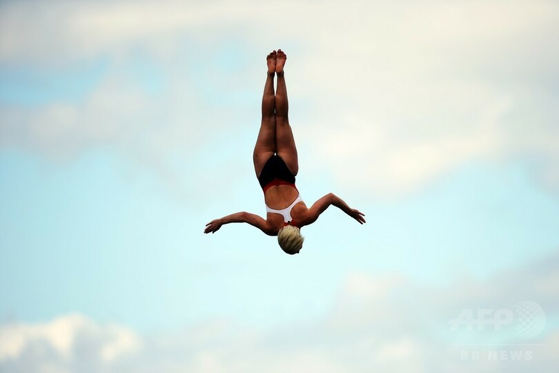 米国のシンプソンが女子ハイダイビングで金、第16回世界水泳