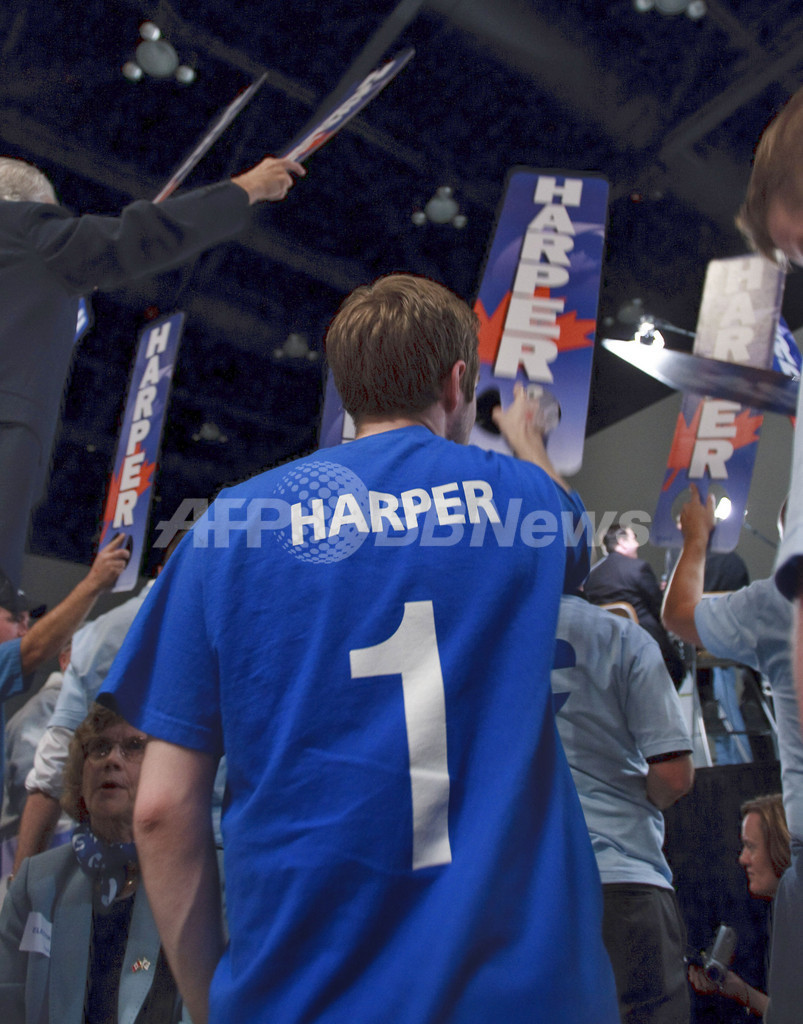 カナダ総選挙、ハーパー首相率いる保守党が勝利