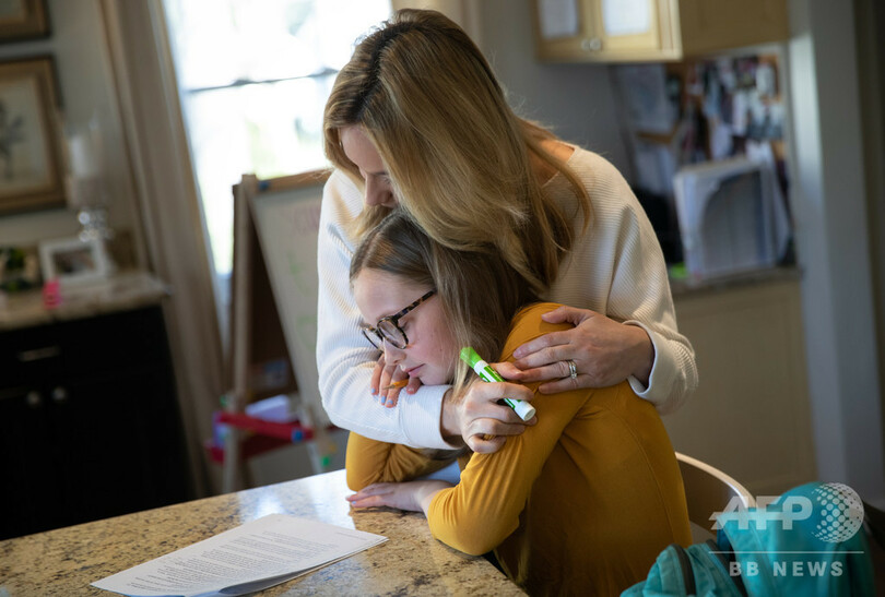 学校閉鎖下の世界の子どもの半数、コンピューター利用できず