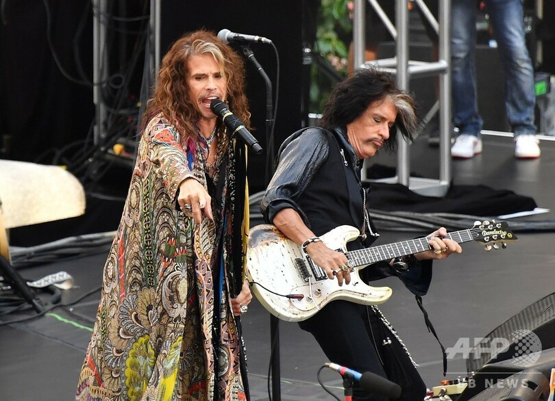 エアロスミスのジョー・ペリー、ライブ直後に倒れ病院に搬送