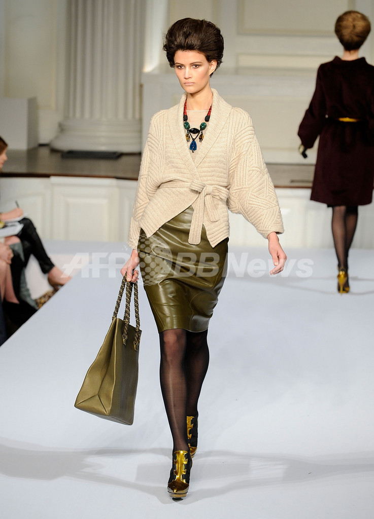 ＜09/10年秋冬NY・コレクション＞オスカー・デ・ラ・レンタ、新作を発表