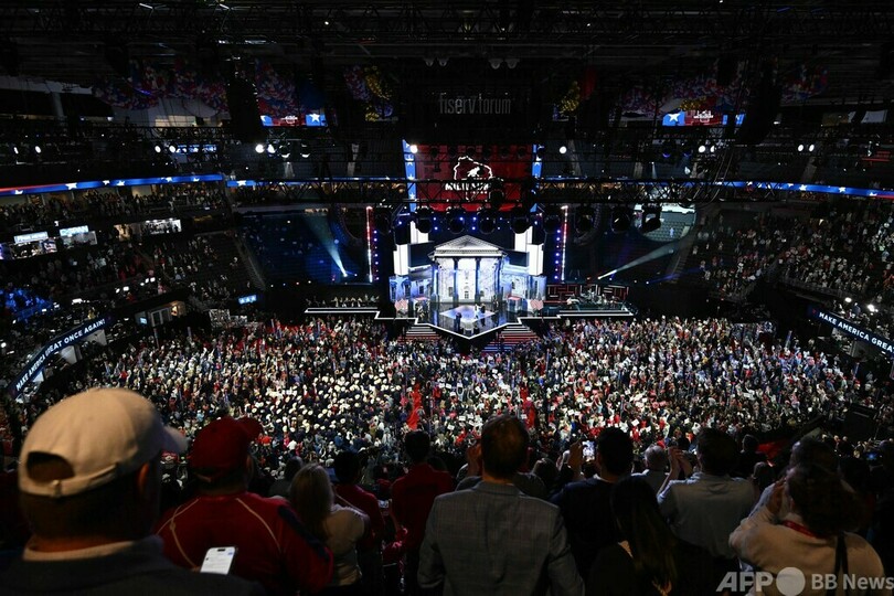 バンス副大統領候補、労働者の利益擁護を強調 指名受諾演説