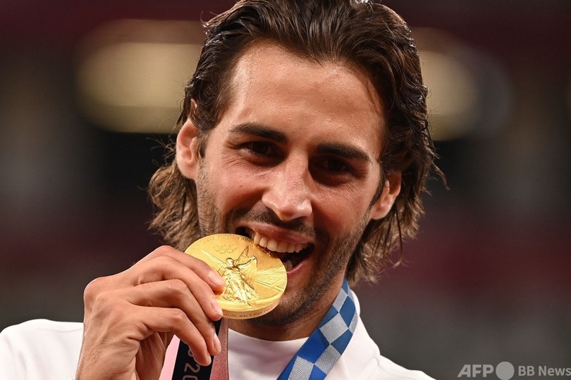 「オリュンポスの神々」 伊の陸上五輪金メダリスト二人を国が祝福