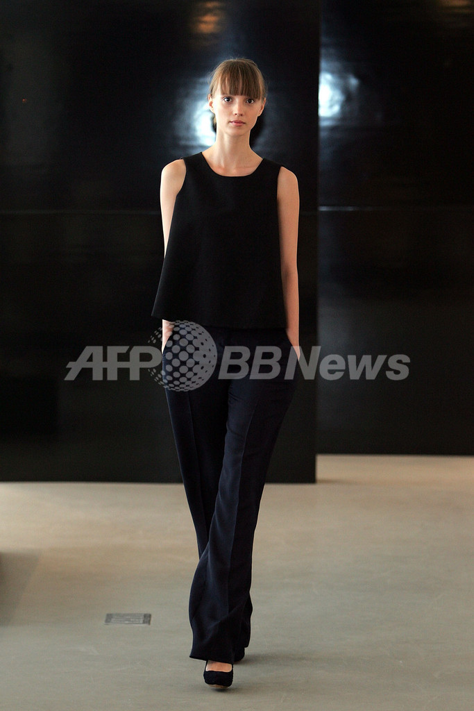 カルバン・クライン、07/08年クルーズ・コレクションを発表