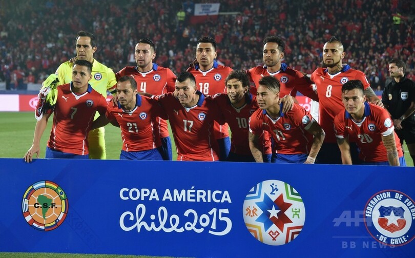 チリが5発大勝、グループ首位で8強 コパ・アメリカ