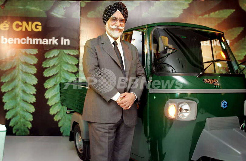 ピアジオ、新型3輪スクーター「Ape CNG」をインドで販売