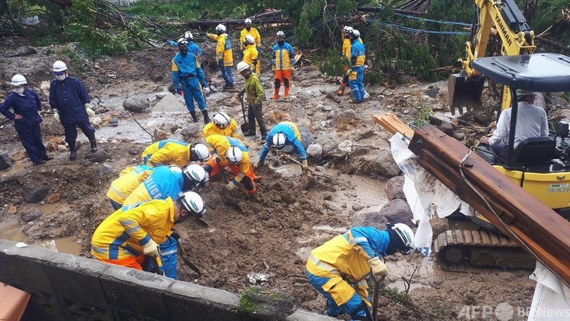 西日本中心に豪雨続く、6人死亡