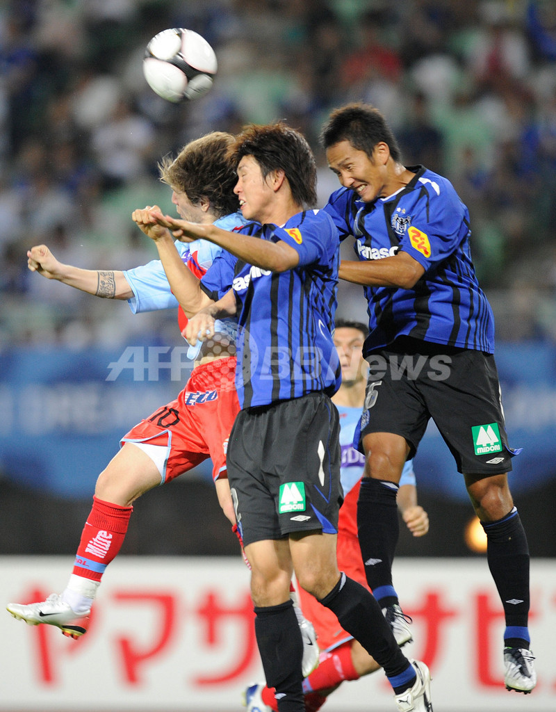 アルセナル ガンバ大阪を下して優勝