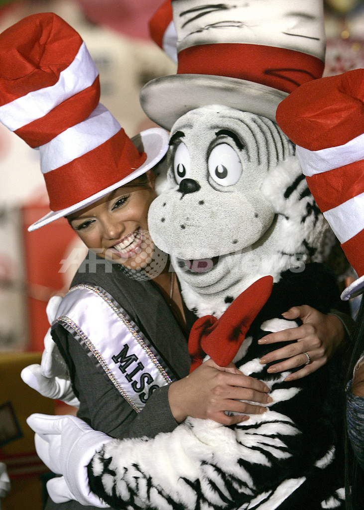 絵本「キャット イン ザ ハット」の誕生50周年記念イベント開催 - 米国