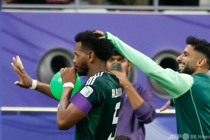 サウジが初戦白星、VARめぐる混乱の末に逆転勝利 アジア杯