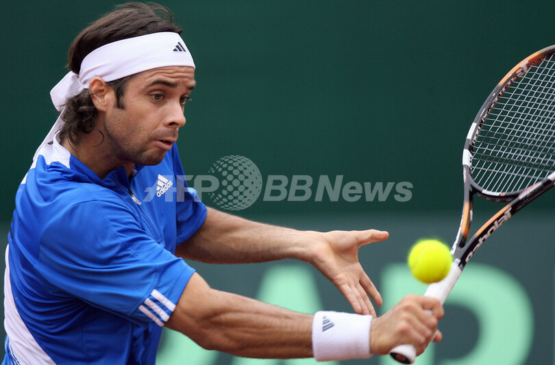 ＜男子テニス 07デビスカップ＞アンドレエフ マシューを降しロシアの準々決勝進出を決める - チリ