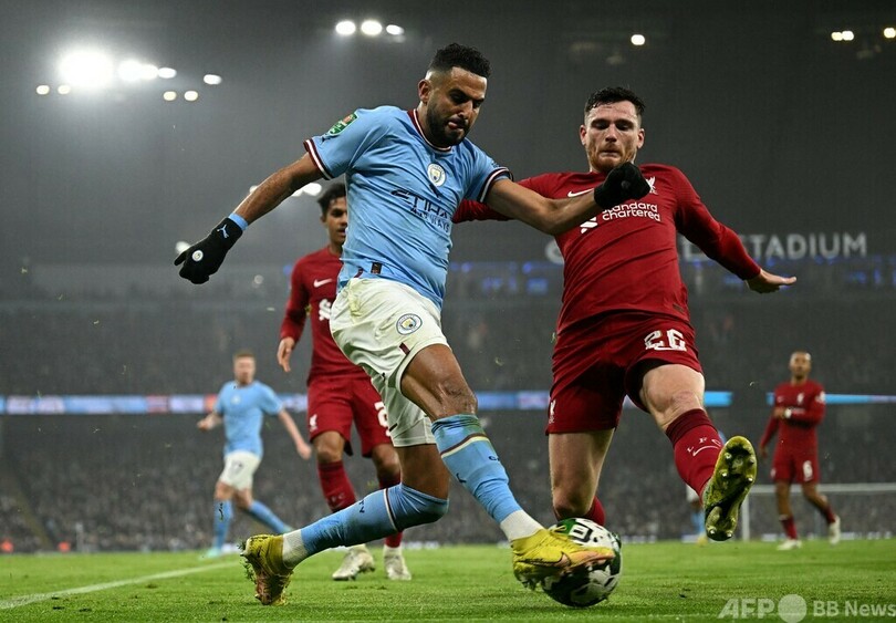 マンC、王者リバプール撃破でリーグ杯8強 アケ弾で打ち合い制す